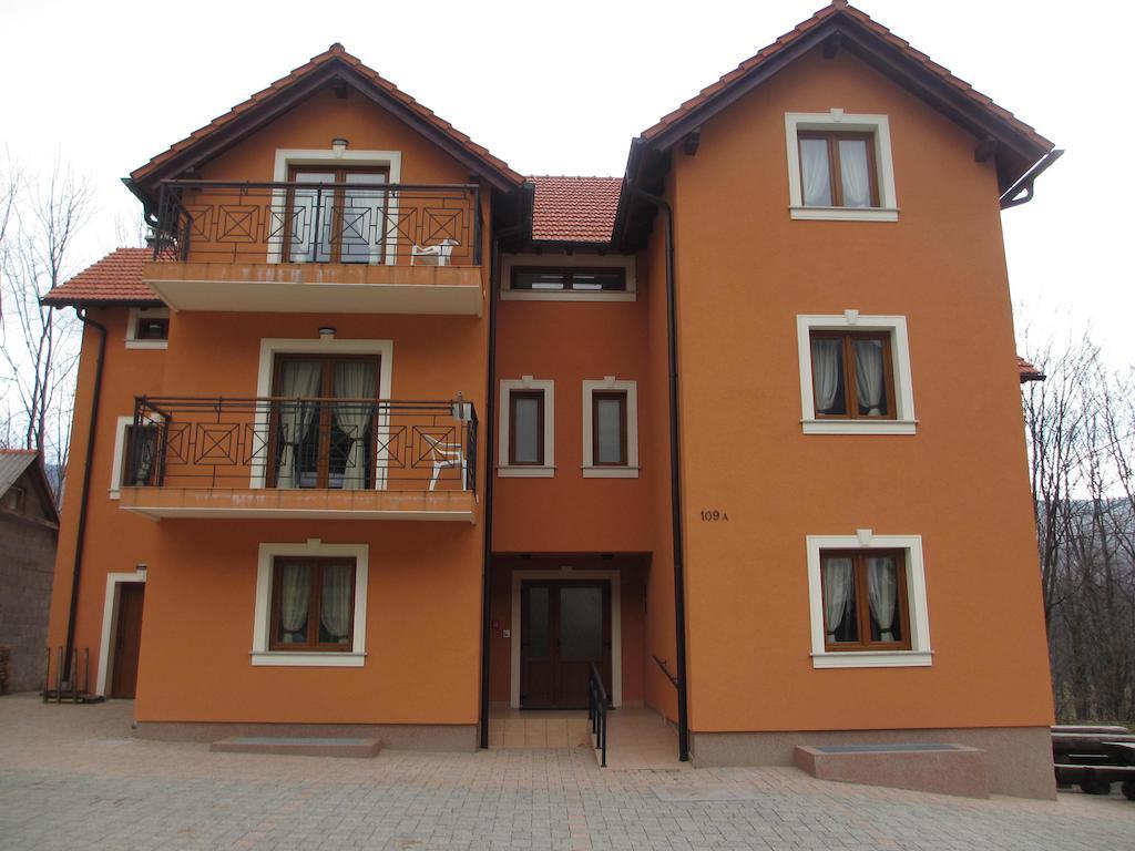 Apartments Manjan Krasno Polje Exterior photo